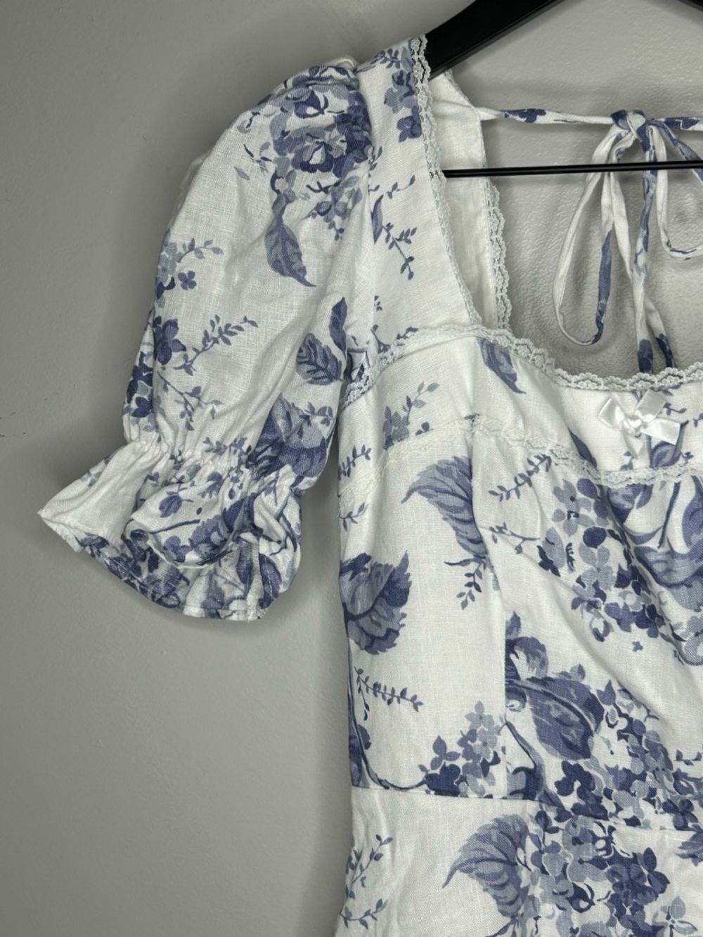 Reformation Evianna Blue and White Linen Dress Size 6 NWT - Picture 5 of 13